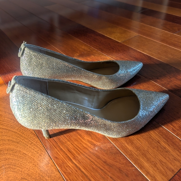Michael Kors Glittering Silver/Gold Kitten Heels - Picture 5 of 12
